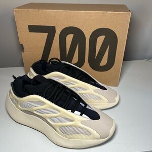 Yeezy 700 V3 Men’s Sneakers in Cream and Black